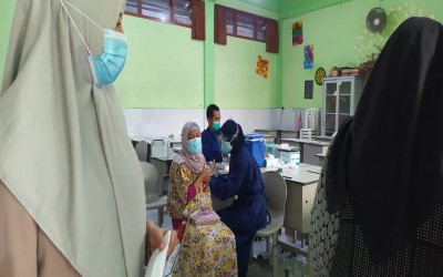 Vaksinasi Tahap II  SMAN 2 Malang