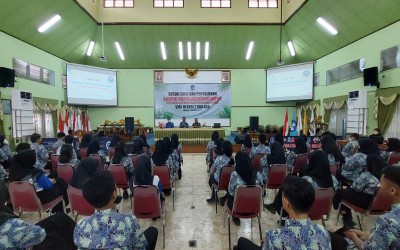 SMANDA SEHAT Gelar Sosialisasi dan Penyuluhan tentang Skoliosis serta Penyuluhan Bahaya Penyalahgunaan NAPZA di Sekolah